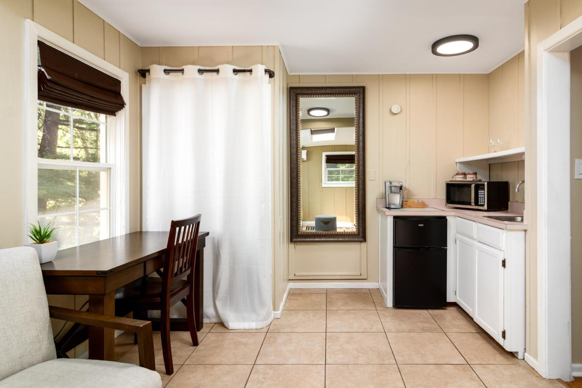 Prescott Pines Inn Esterno foto