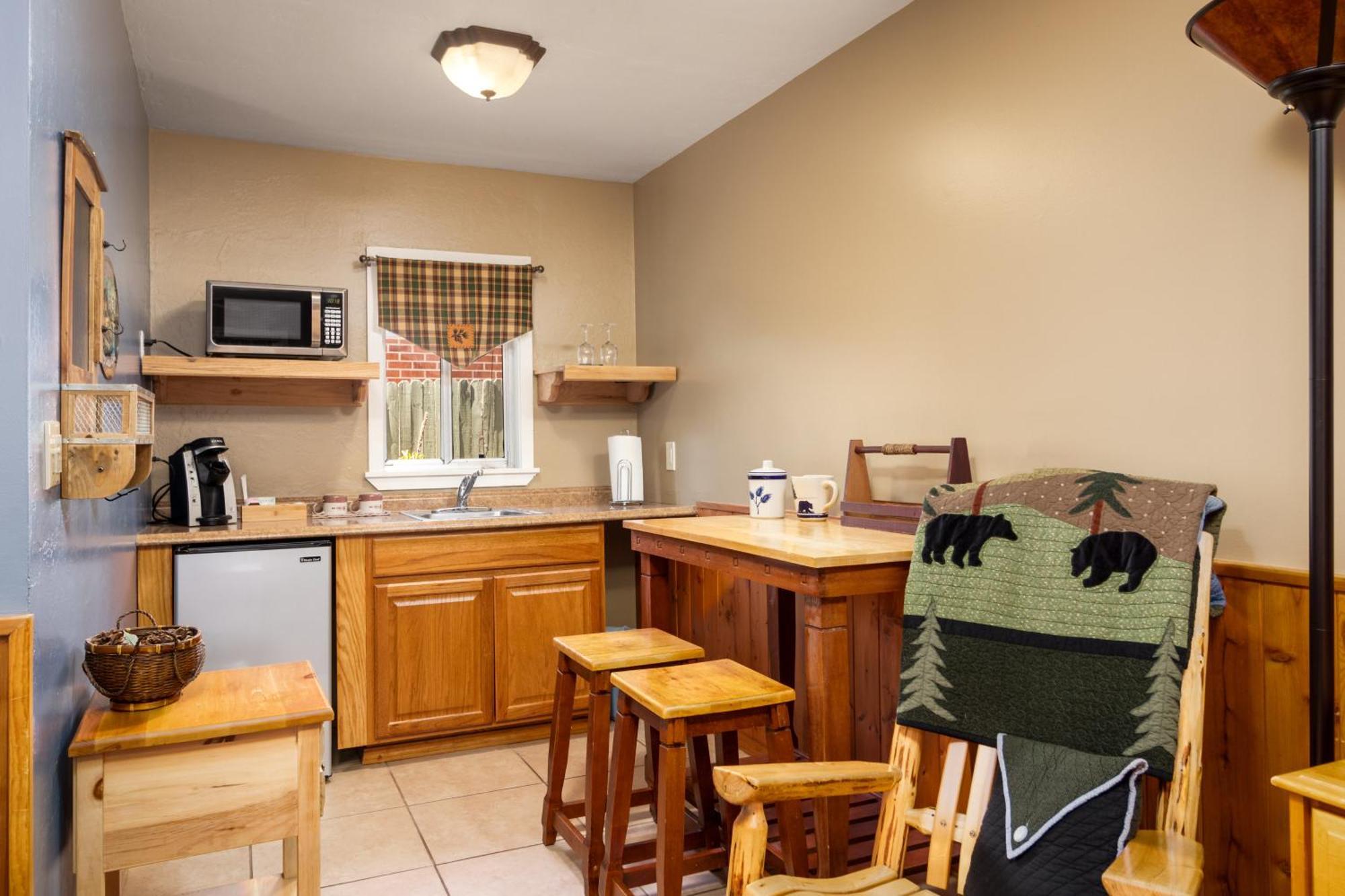 Prescott Pines Inn Esterno foto